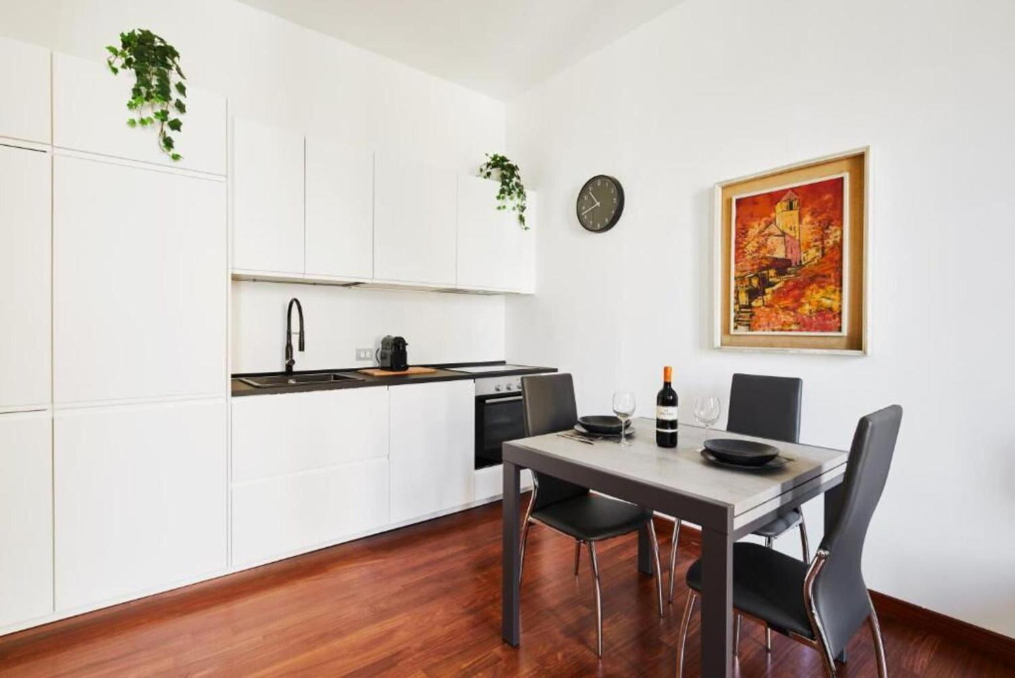 Luxury Apartment Fieramilano-Duomo Wifi&Netflix エクステリア 写真